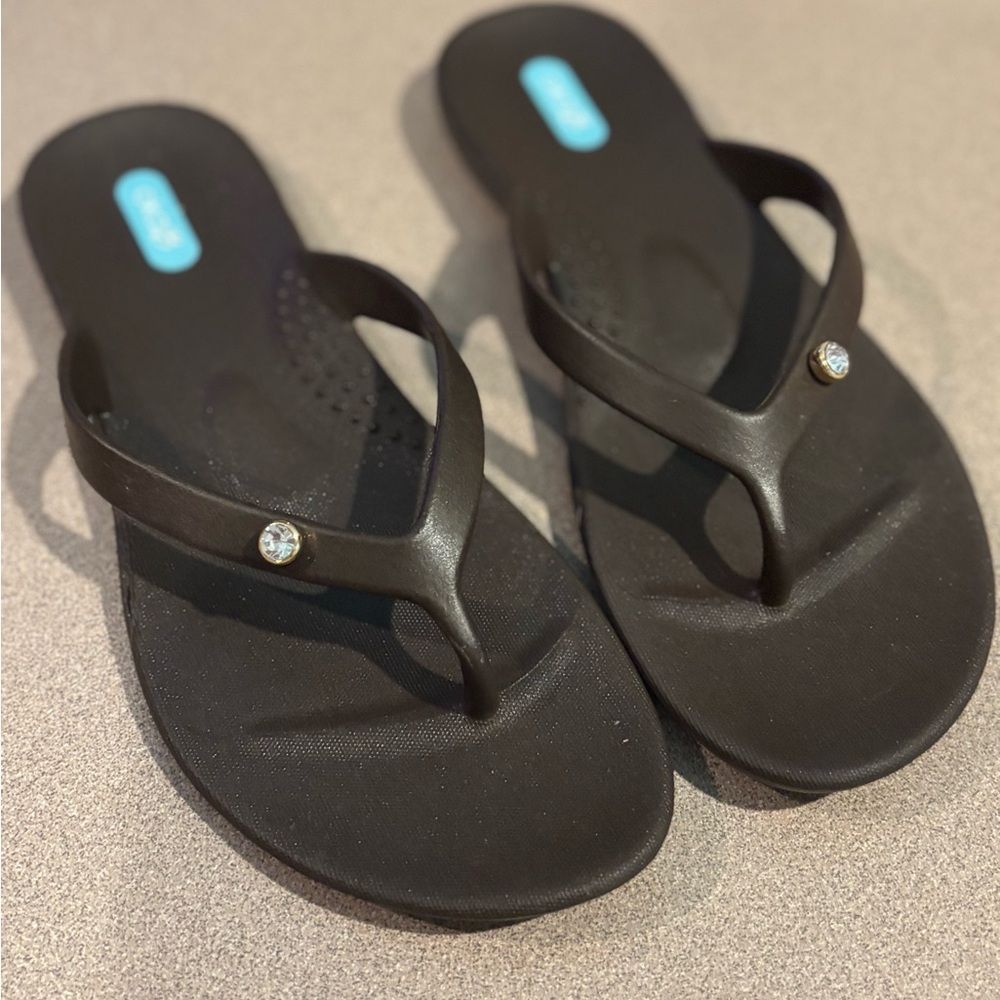 Chic Dark Brown Sandals with Gem Detail